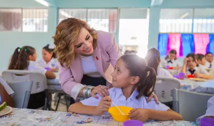 Arranca el regreso a clases con desayunos de "Pancita Llena Corazn Contento"