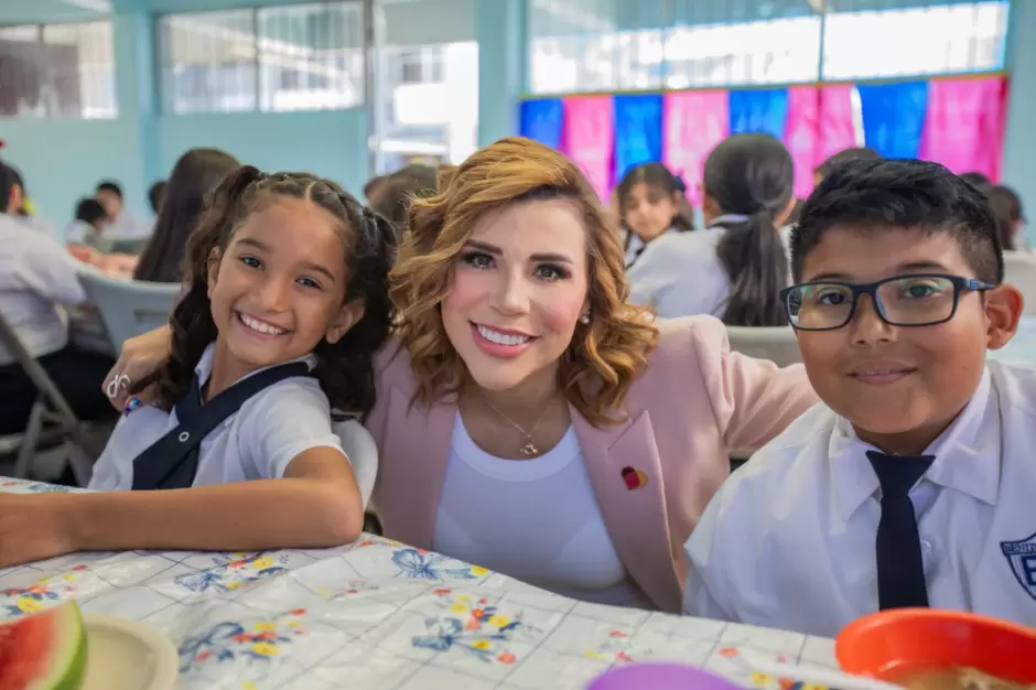 Arranca el regreso a clases con desayunos de "Pancita Llena Corazn Contento"