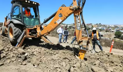 Avanza nueva red de agua potable para la colonia Ley del Servicio Civil en Tijua