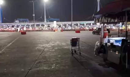 Reportan retencin de flujo vehicular hacia la garita Tijuana-San Ysidro