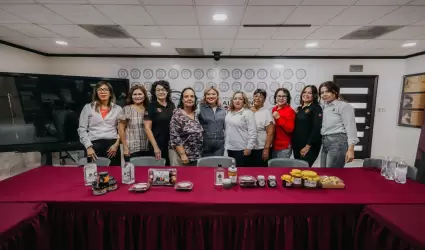 Sostiene diputada Michelle Tejeda reunin con mujeres emprendedoras del Valle de