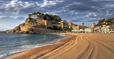 Castillo de Tossa de Mar, en Catalua, Espaa