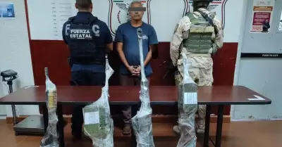 Aseguran armas, vivienda y a un hombre en Mexicali