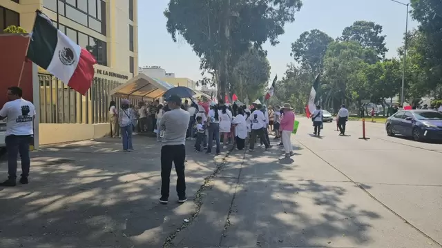 Opacidad ha sido usada para acusarlos de corruptos, dicen en Tijuana trabajadores al reiterar en marcha oposicin al poder judicial