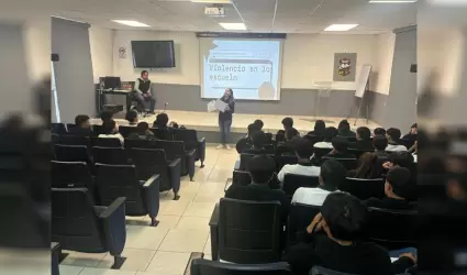 Capacitan a estudiantes de CONALEP en prevencin de violencia, adicciones y salu