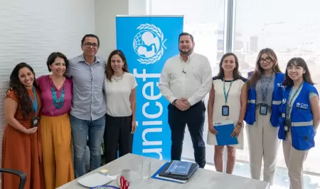 Ismael Burgueo coordinacin con Unicef