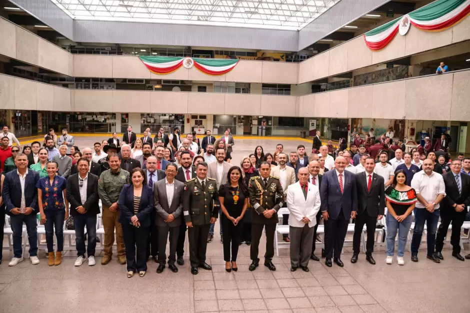 Ceremonia conmemorativa por el 214 aniversario de la Independencia de Mxico