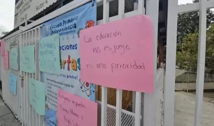 Toman escuela primaria por falta de maestros; comit de padres responde que hay 