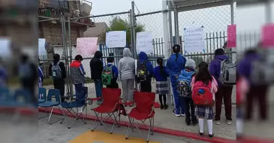 Padres de familia tomaron otra escuela primaria por falta de maestros en Tijuana