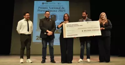 Escritora de Chihuahua recibi el Premio Nacional de Poesa Tijuana 2024