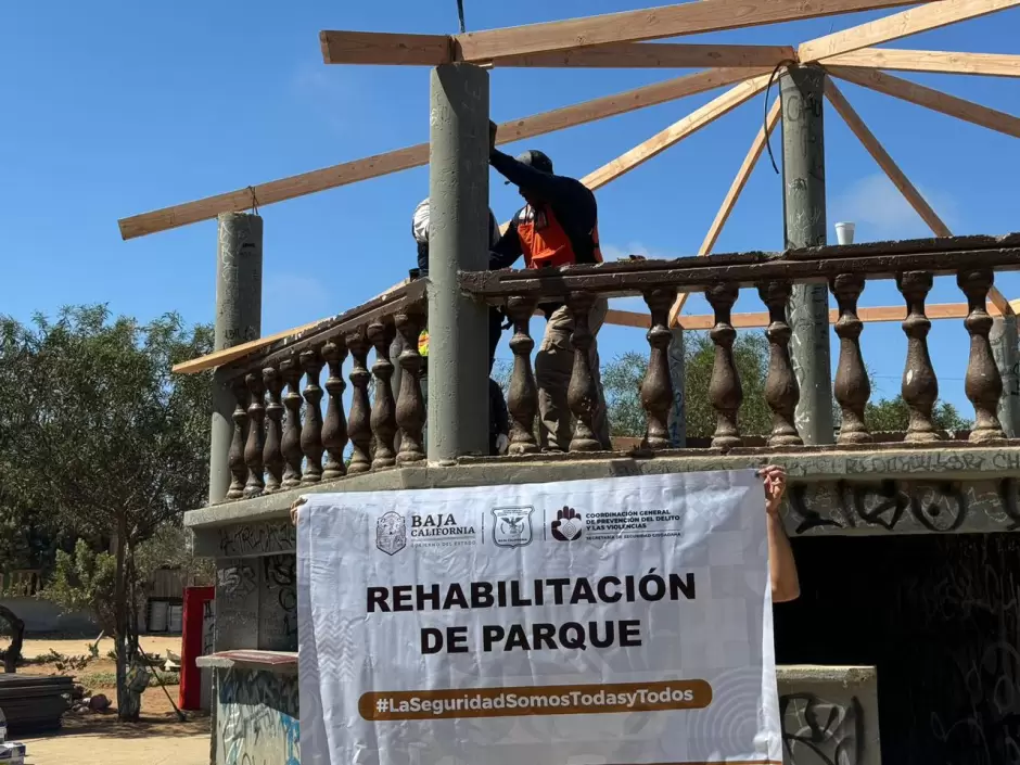 Rehabilitan parque y cancha de usos mltiples en San Quintn