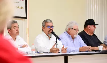 Presentan opciones de financiamiento a citricultores del Valle de Mexicali