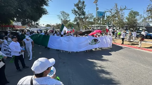 Protestan trabajadores del Poder Judicial y abogados contra reforma en la Garita de Otay