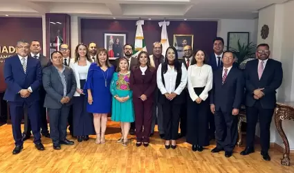 Nombra presidenta Claudia Agat�n a 13 funcionarios municipales