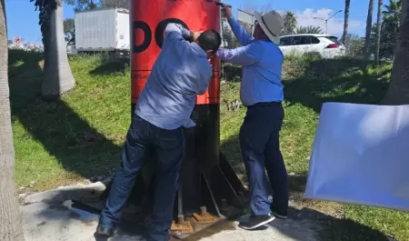 Clausuran cinco espectaculares instalados en la va pblica