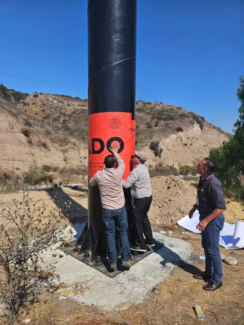 Clausuran cinco espectaculares instalados en la va pblica