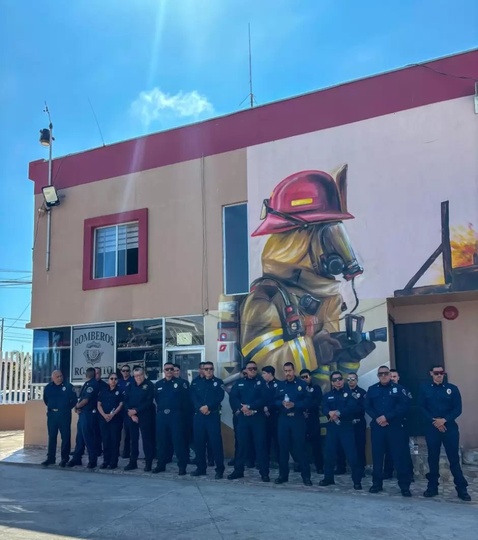 Reciben donativo de dos unidades del Patronato Pro Bomberos