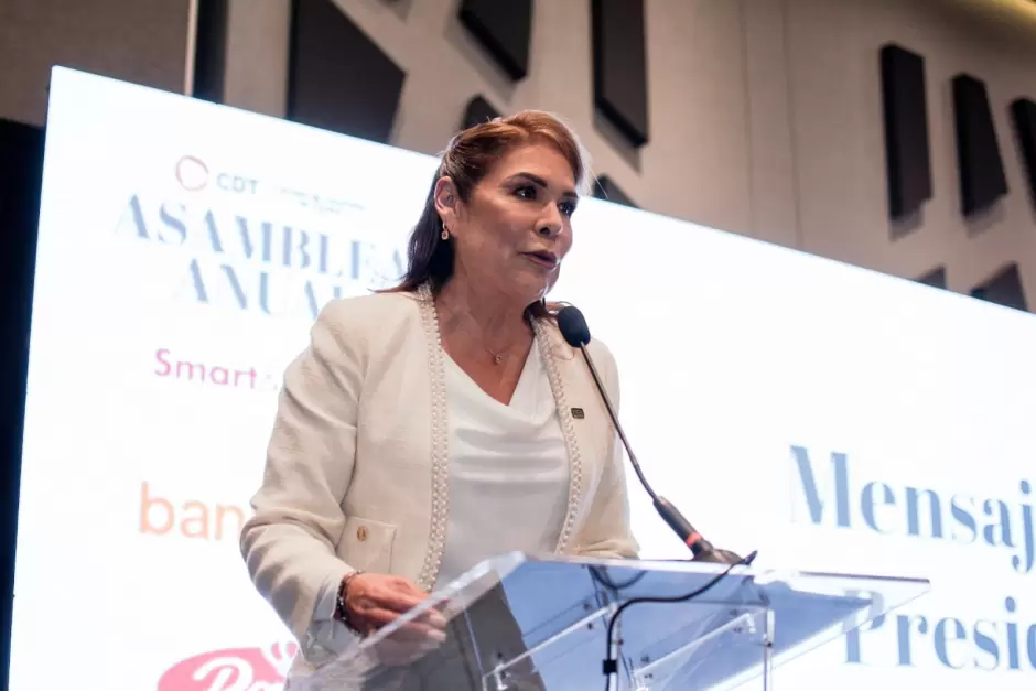 Ana Alicia Meneses, primera mujer presidenta del organismo