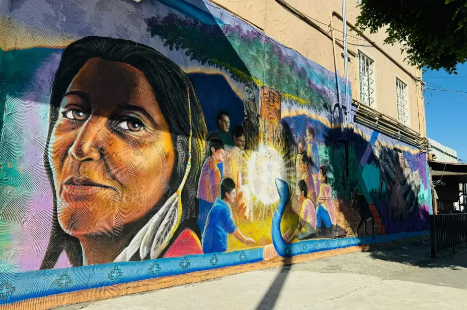 Inaugura alcalde Ismael Burgueo primer mural de los pueblos yumanos en la avenida Revolucin