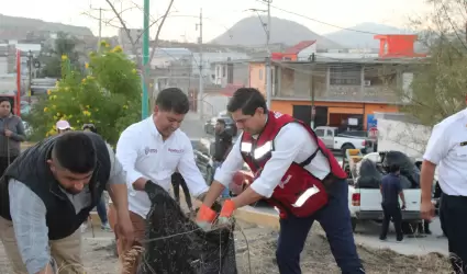 Atiende Romn Cota necesidades de la comunidad en colonias El Mayab y La Sierrit