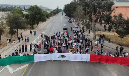 Trabajadores del Poder Judicial bloquean la Va Rpida Oriente