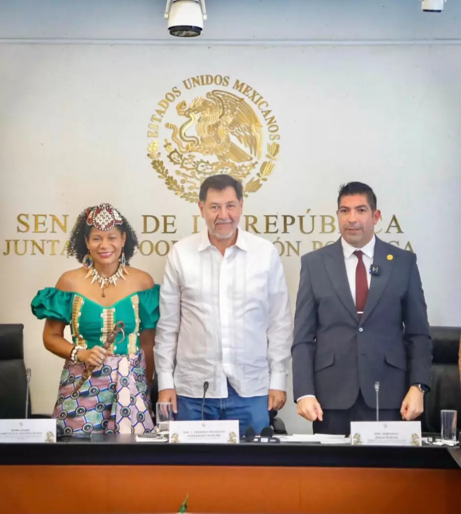 Armando Ayala se rene con la Reina Diambidel Reino de Luba, Repblica del Congo