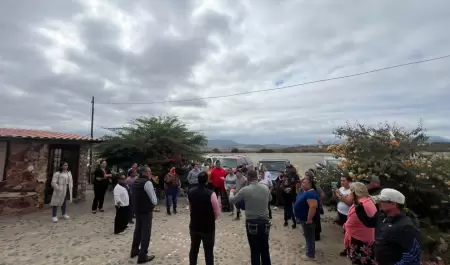 Mesa de trabajo con residentes de San Vicente