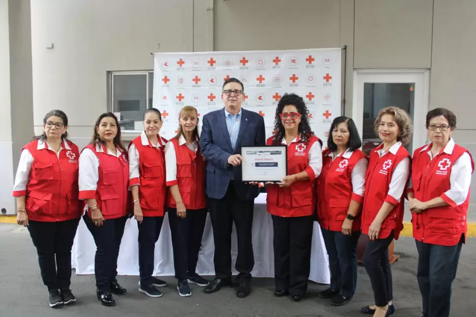 Cruz Roja Mexicana en Tijuana recibe unidad de primera respuesta donada por el Voluntariado de Damas