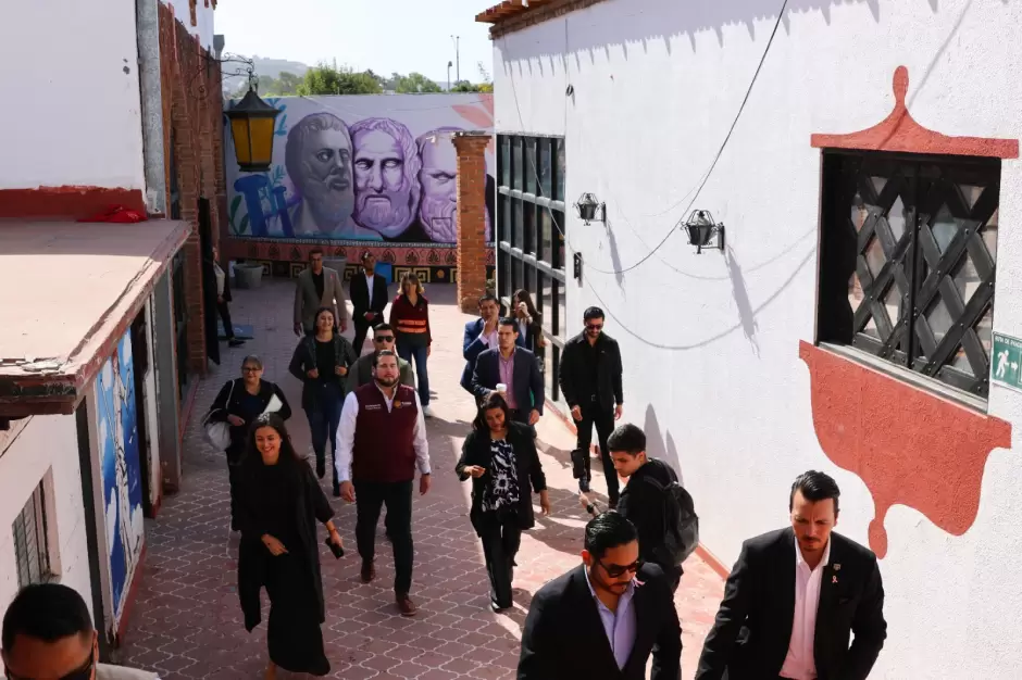 Celebra alcalde Ismael Burgueo 47 aniversario de la Casa de la Cultura Tijuana