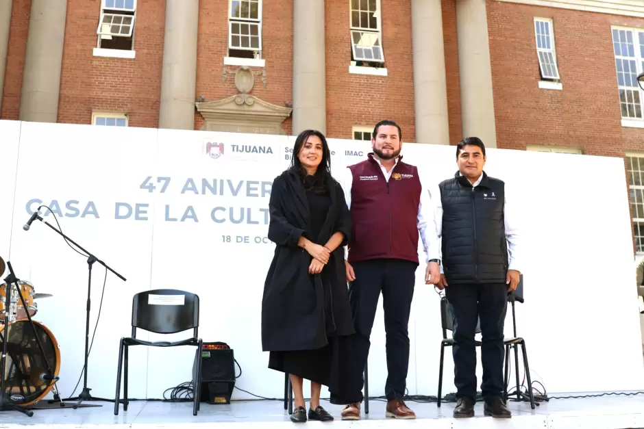 Celebra alcalde Ismael Burgueo 47 aniversario de la Casa de la Cultura Tijuana