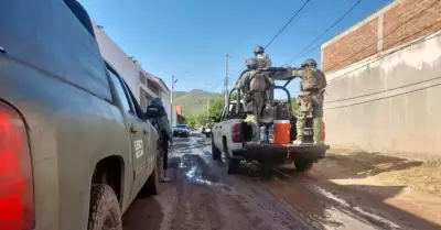 Enfrentamiento entre militares y civiles armados en la comunidad conocida como "