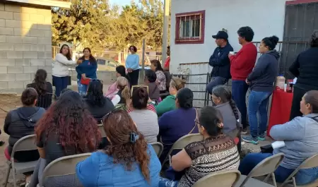 Se rene directora de Bienestar con lderes comunitarios de diferentes colonias