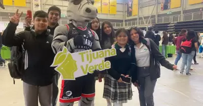 Asisten estudiantes de Conalep a la Feria Ambiental de Tijuana Innovadora