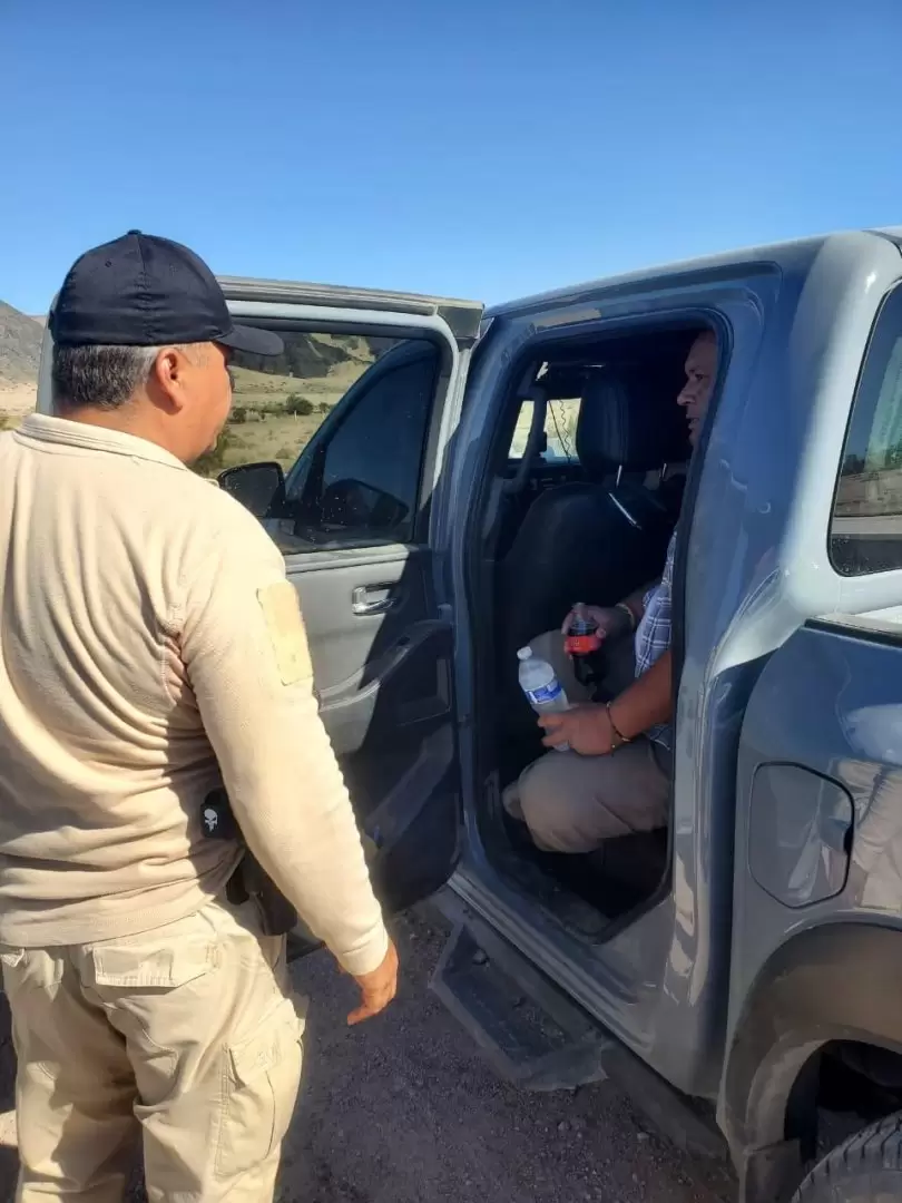 Rescatan a cinco personas desorientadas en el desierto de Mexicali