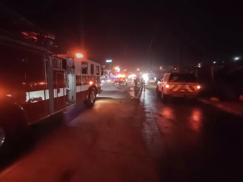 Atiende Bomberos Tijuana incendio de viviendas en Villa del Campo; inmediata respuesta evit una propagacin mayor