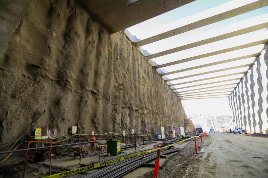 Sheinbaum supervisa avances del Viaducto Elevado de Tijuana