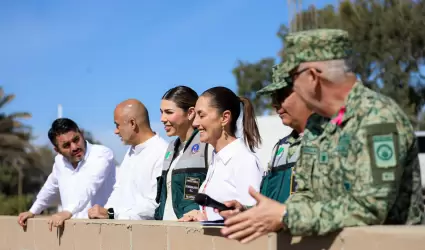 Presidenta de Mxico y Gobernadora de BC realizan recorrido por planta de tratam