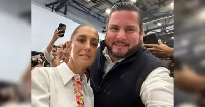 Claudia Sheinbaum y alcalde Ismael Burgueo