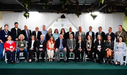 Reconoce alcaldesa Claudia Agat�n la proyecci�n de la Mexico International Wine 