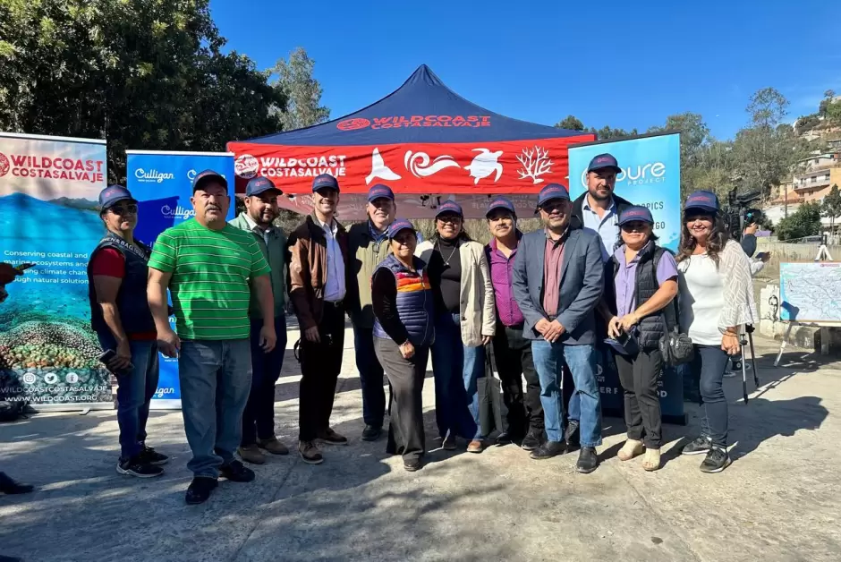 Barrera para detener el tsunami de plsticos en la frontera entre Estados Unidos y Mxico