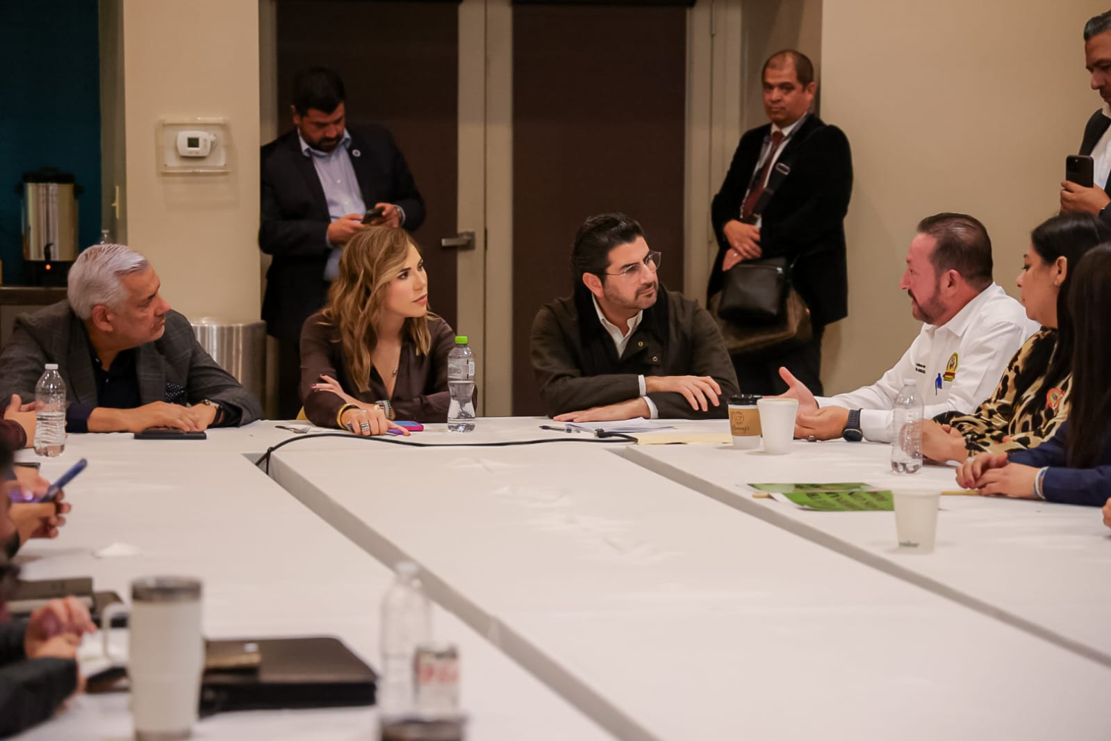 Acuerda gobierno de Baja California y Sindicato de Burócratas trabajo