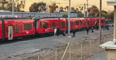 Choque que descarrila el Trolley de San Diego entre la Palomar y la H