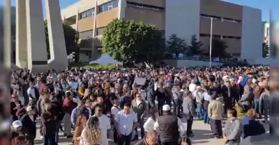 Trabajadores burcratas protestan en Mexicali contra posible reforma a la Ley de