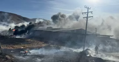 Incendio en recicladora