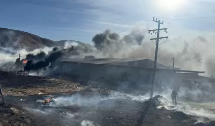 Incendio en recicladora