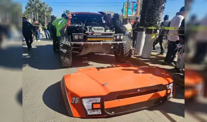 Conmina Claudia Agat�n a Score International a cumplir con gastos de personas le