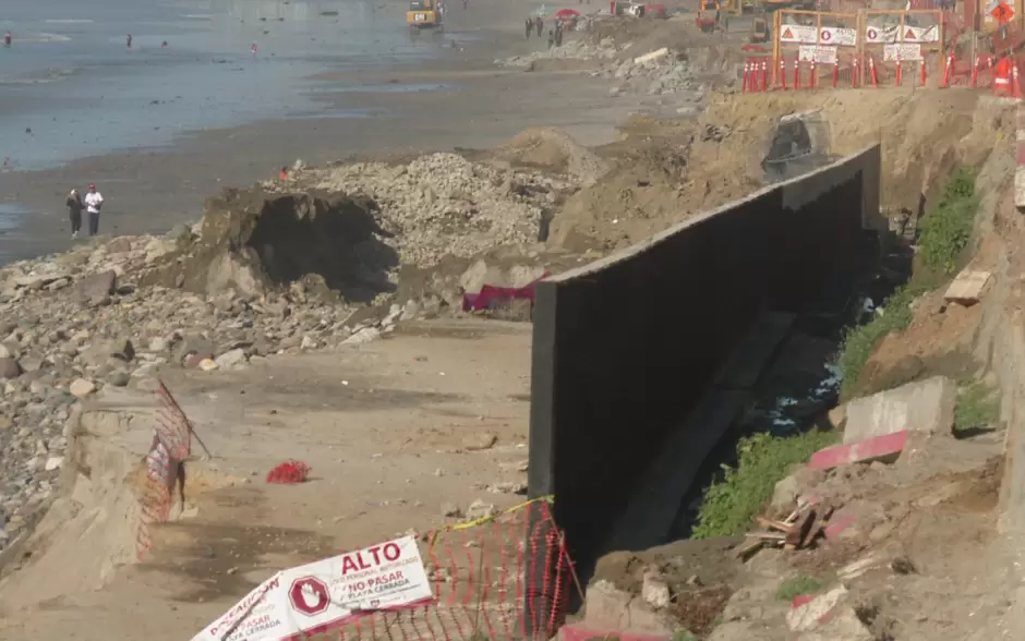 Peligro en Playas de Tijuana por marea alta