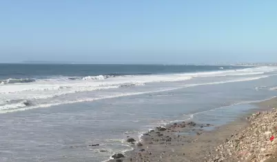 Peligro en Playas de Tijuana por marea alta