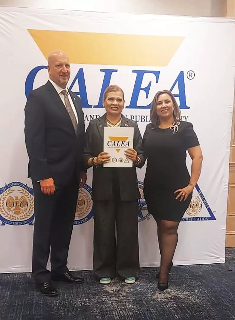 FGE recibe certificacin de CALEA por primera vez en la historia de la AEI