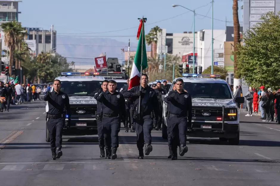 Desfile cvico-militar en Mexicali por el 114 aniversario de la Revolucin Mexicana